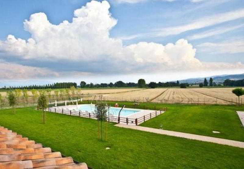 Agriturismo Le Rondini Di Francesco Di Assisi Cannara Exterior photo
